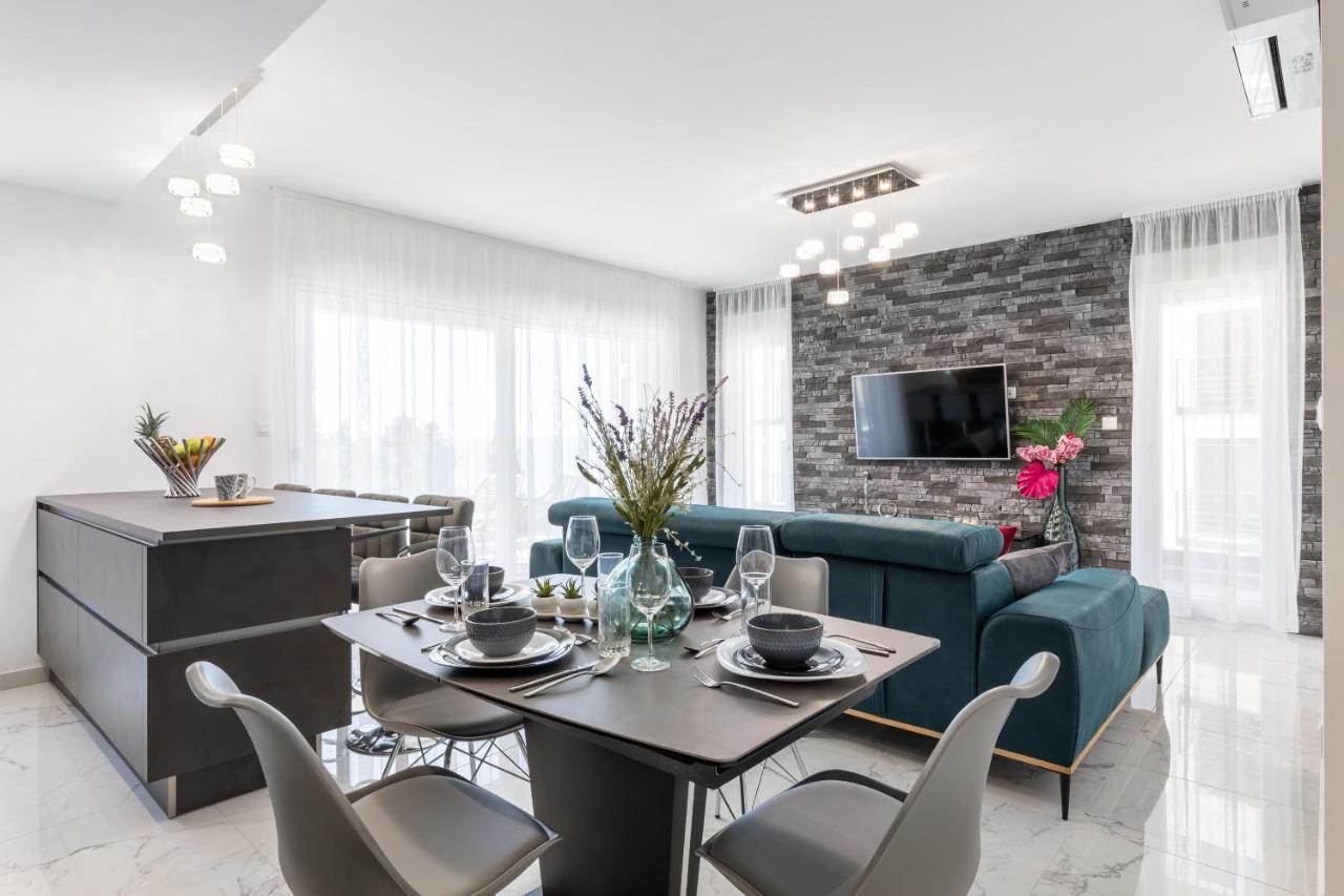 Elysian Zen Luxury Apartment - Two Bedroom Apartment With Terrace And Sea View Сплит Экстерьер фото